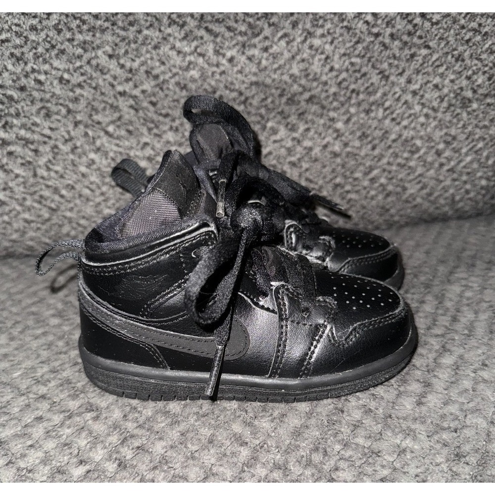 Jordan (TD) Air Jordan Retro 1 Mid TD Triple Black Size 7C Toddler Kids Sneakers